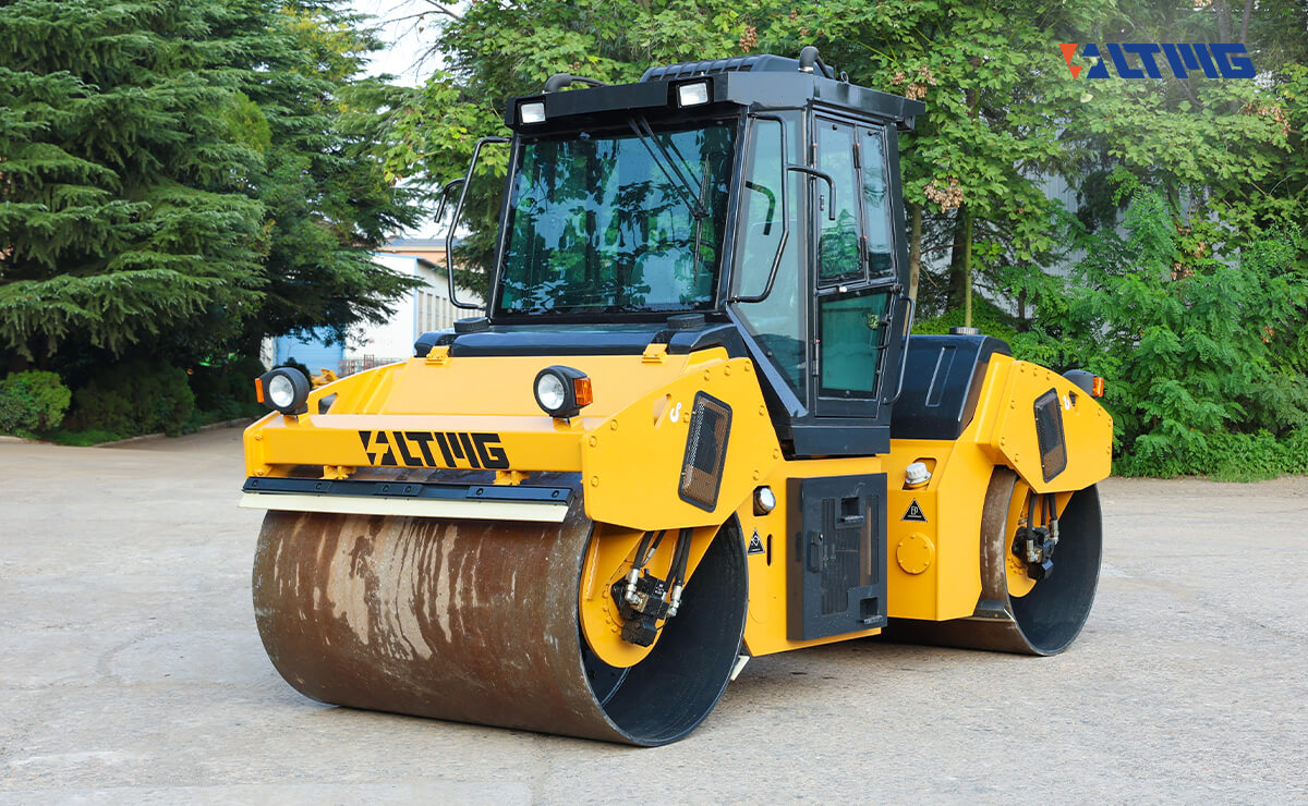 LTC80 Road Roller